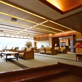 ロビーラウンジ「花便り」