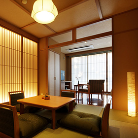 温泉宿ならではの趣ある空間です。